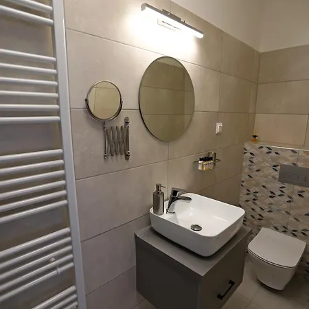 Natali Apartmanhaz Lejlighed *