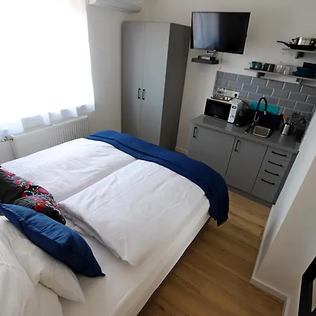 Natali Apartmanhaz Lejlighed *