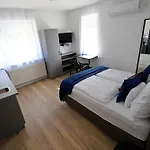 Apartment Natali Apartmanhaz Eger