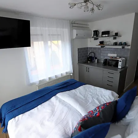Natali Apartmanhaz Apartment Eger