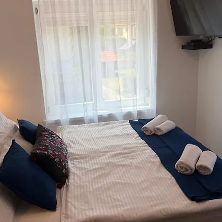 Natali Apartmanhaz Apartment Eger