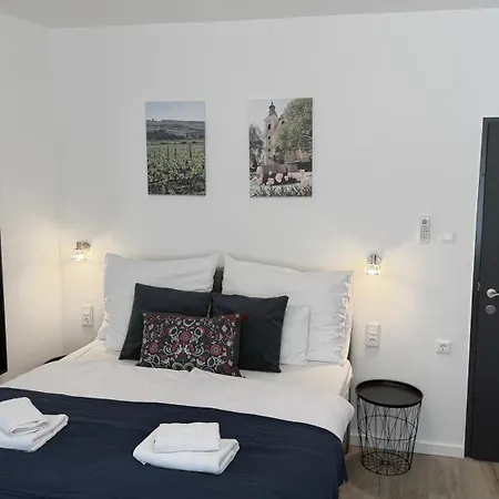 Natali Apartmanhaz Apartment