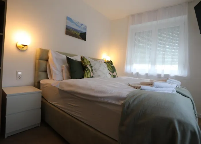 Apartament Natali Apartmanhaz *